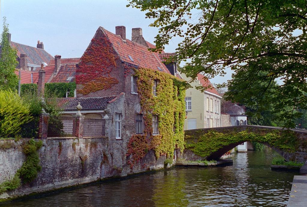 Csar Private Guesthouse Bruges Esterno foto